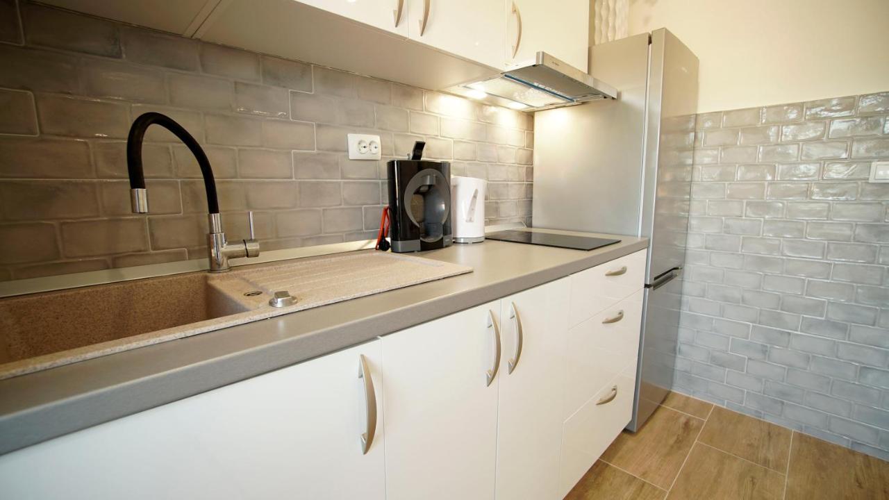Apartment Caramela Nin Εξωτερικό φωτογραφία