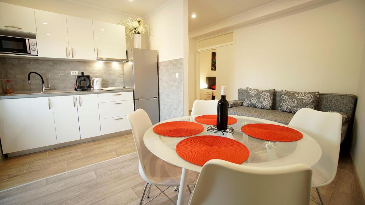 Apartment Caramela Nin Εξωτερικό φωτογραφία